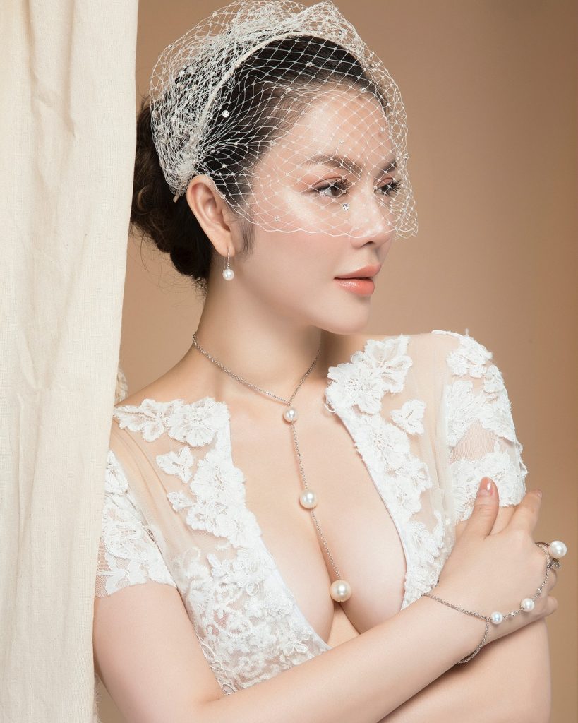 Ảnh Gái Xinh Lung Linh Chùm Ảnh Ghi Dấu Vẻ Đẹp Rạng Ngời Trong Từng Khoảnh Khắc