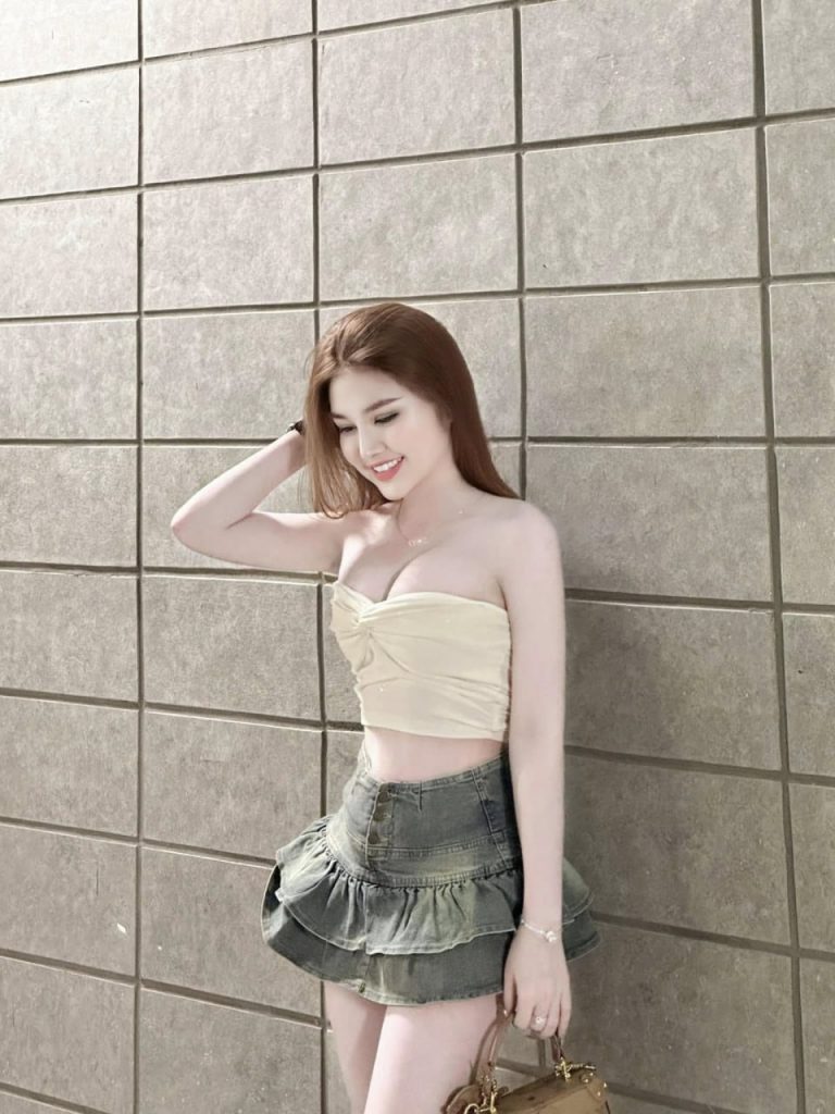 Gai Xinh Việt Nam – Sống Động Mùa Hè Với Vẻ Đẹp Quyến Rũ Và Phong Cách Đa Dạng